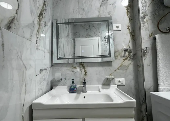 Golem Best Apartment Appartamento Golem (Tirana)